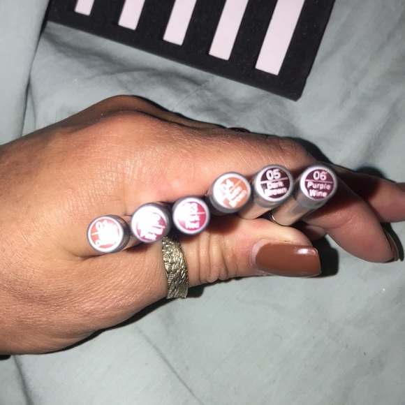 models prefer makeup - Picture 5 of 10